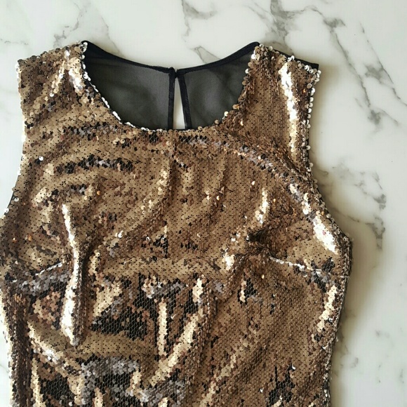 NWT! Ark & Co Gold Sequin Dress - Picture 3 of 7